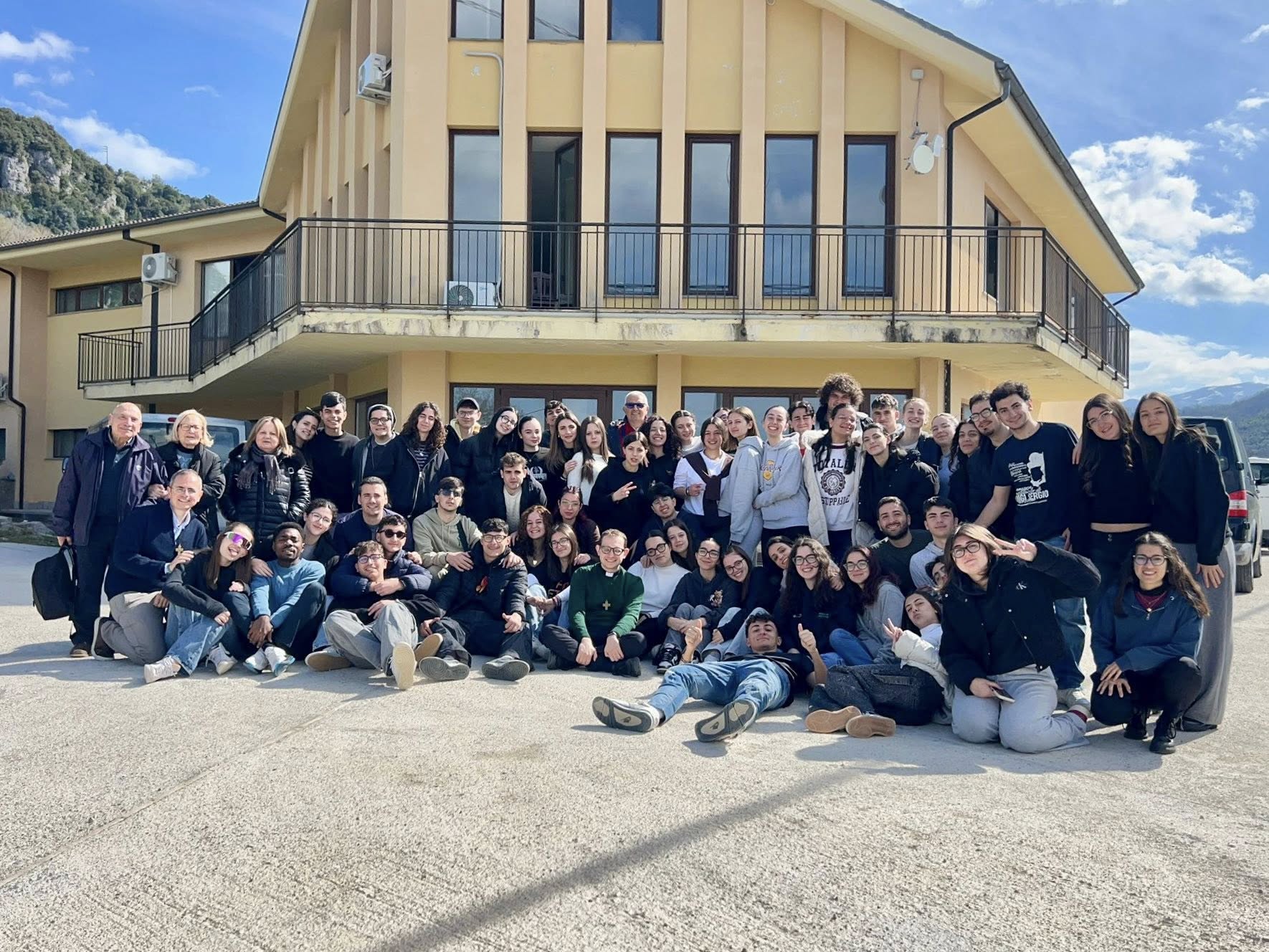 Salesiani di Don Bosco, oltre 250 giovani a Morigerati: domenica delle Palme vissuta con la comunità