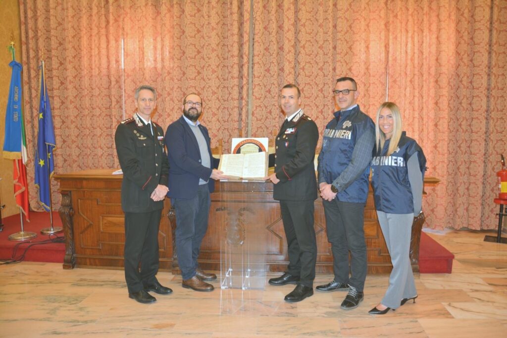 Manoscritto del XVI secolo recuperato dai carabinieri: restituito all’Archivio di Stato di Salerno