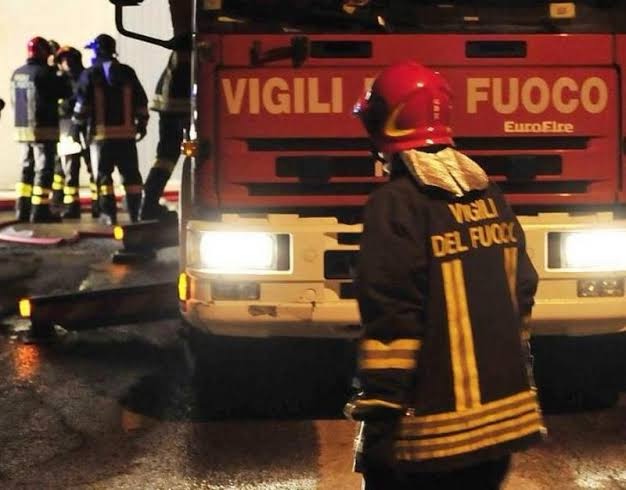 Fuga di gas in appartamento a Sala Consilina: anziana soccorsa