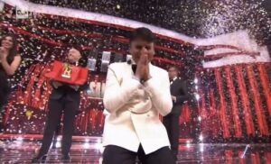 Sanremo 2026, trionfo di Sal Da Vinci con “Per sempre sì”