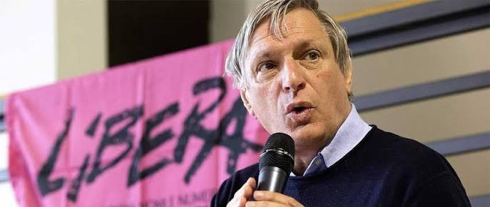 Don Luigi Ciotti, il “prete di strada” che ha fatto della legalità una missione civile