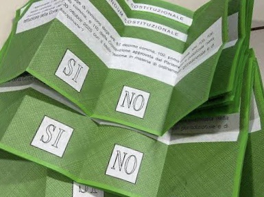 Referendum: affluenza al 39,25% in provincia di Salerno alle 23, picchi a Salerno e Pellezzano