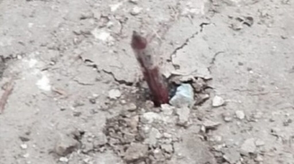 Spuntoni conficcati nel terreno a Padula, Comune: massima attenzione nelle aree montane