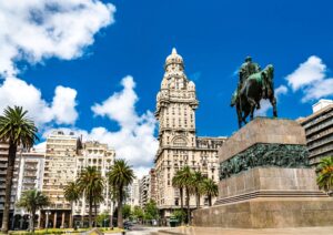 Accadde oggi, 29 marzo: Nato si allarga, nasce Montevideo, Mariner 10 fotografa Mercurio, USA si ritirano dal Vietnam