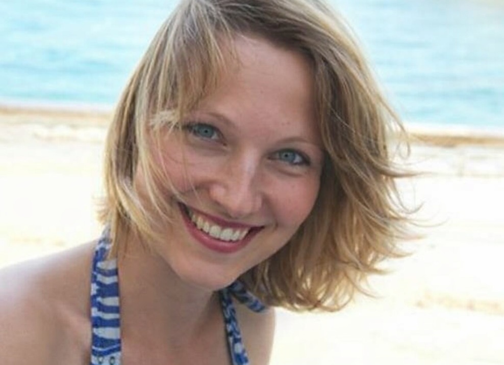 Agropoli, l’ultimo saluto ad Annabella Lamparelli: dolore e commozione per la giovane mamma