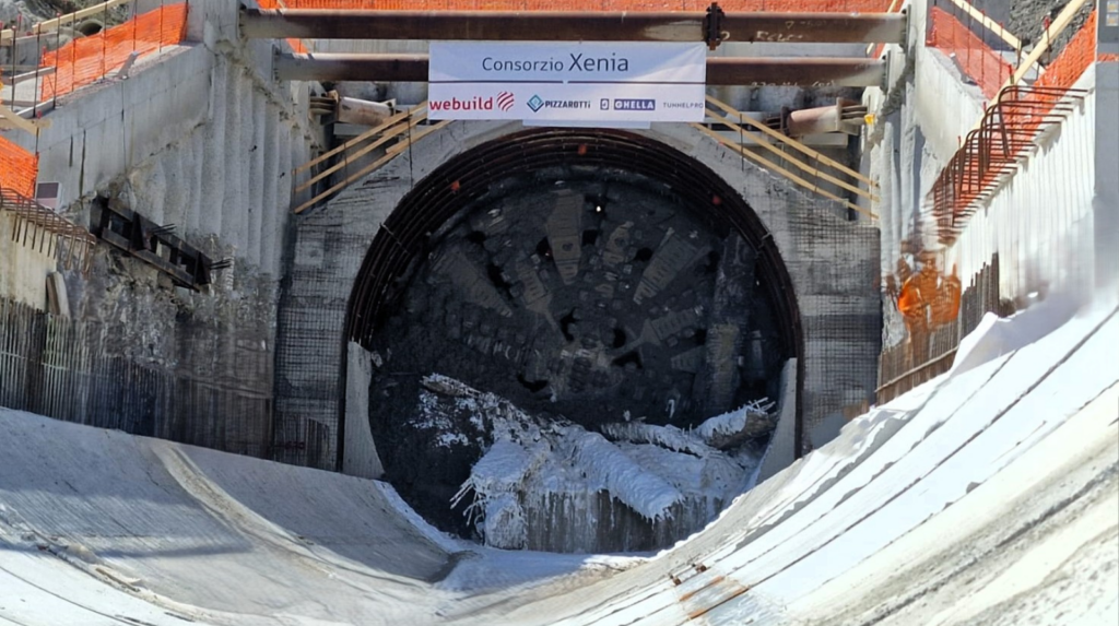 Av/Ac Salerno Reggio Calabria: abbattuto il diaframma della galleria Caterina a Buccino