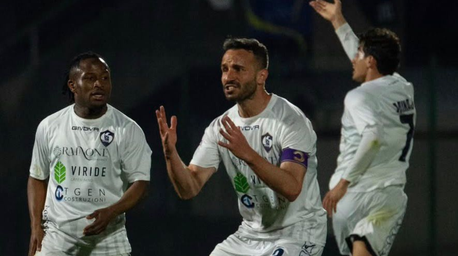 Cavese, occasione sprecata: solo 1-1 contro l’Atalanta U23 in dieci