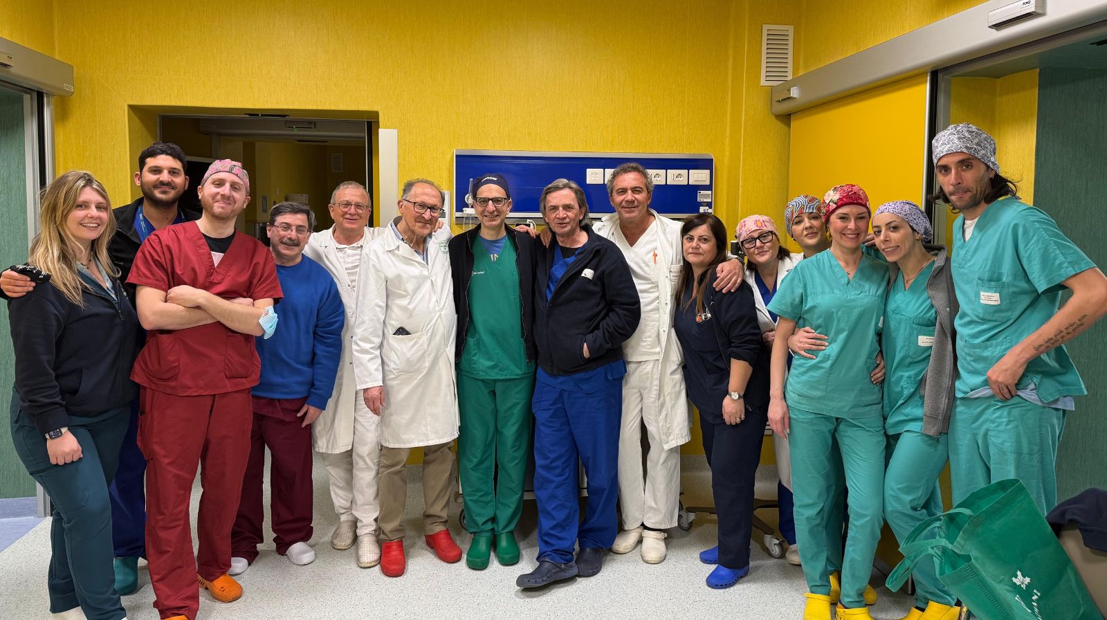 Chirurgia toracica itinerante: l’eccellenza della Vanvitelli opera con successo all’ospedale di Eboli