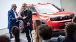 Mobilità urbana sostenibile, Fiat coinvolge i giovani designer per l’auto del futuro