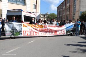 In 3mila in corteo ad Agropoli per chiedere la riapertura dell’ospedale