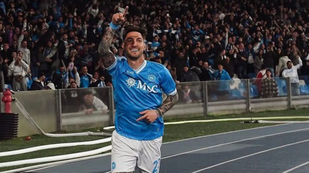 Napoli, colpo pesante al Maradona: Milan battuto 1-0, decide Politano nel finale