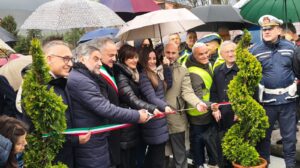 Polla, ultimati i lavori per la nuova rotatoria sulla SS19 delle Calabrie