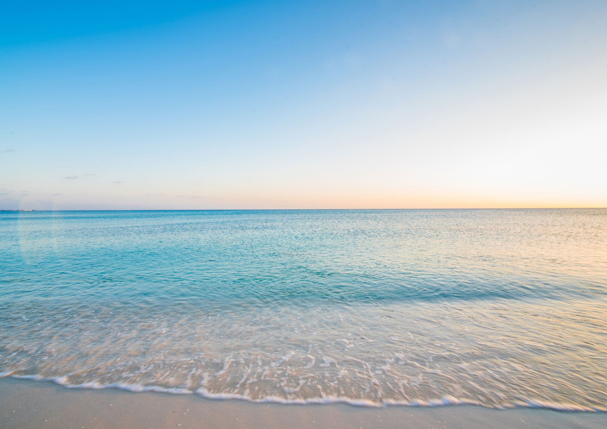 Perché il mare cambia colore: cosa sta succedendo agli oceani del pianeta