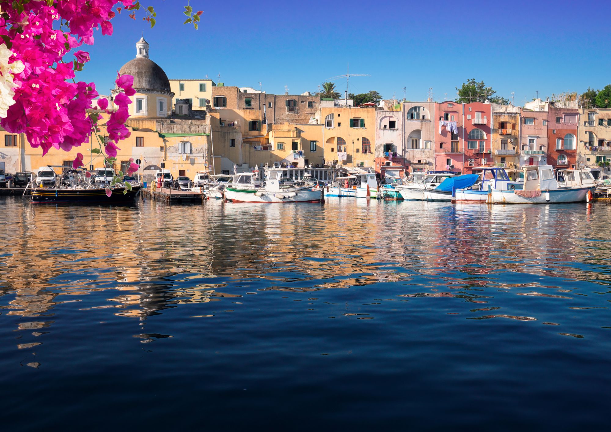 Dal Cilento a Procida, viaggio tra le spiagge segrete della Campania lontane dal turismo di massa
