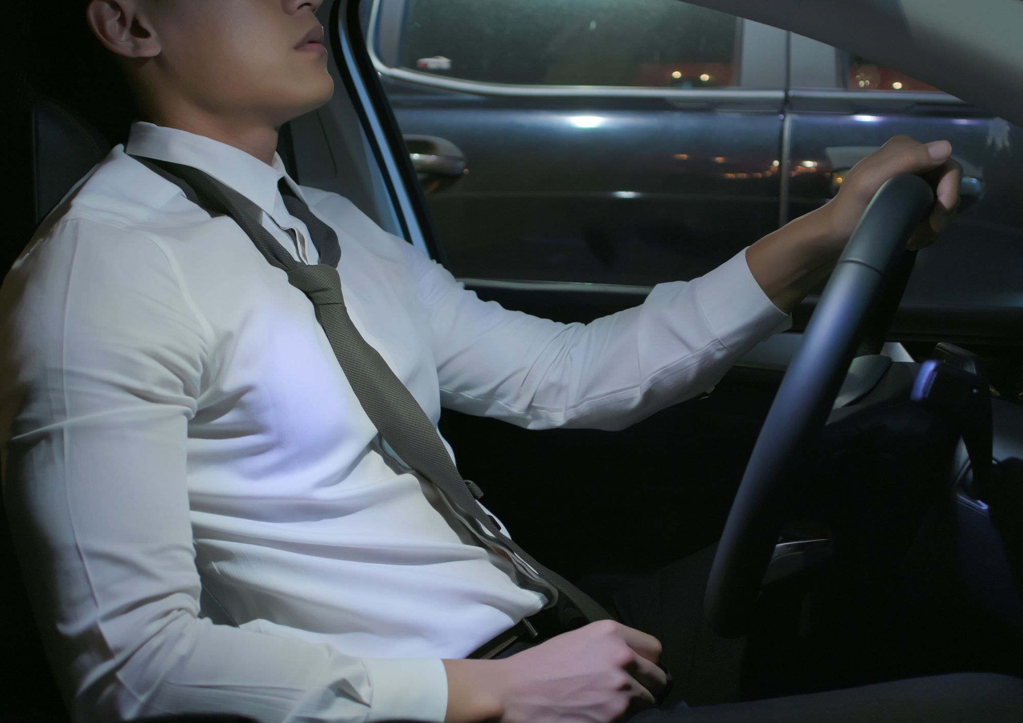 Non basta la positività agli stupefacenti, serve accertare l’effettiva alterazione alla guida