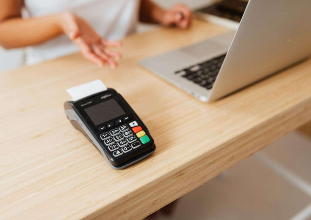 Pagamenti digitali e contanti: come sta cambiando il modo di pagare in Italia