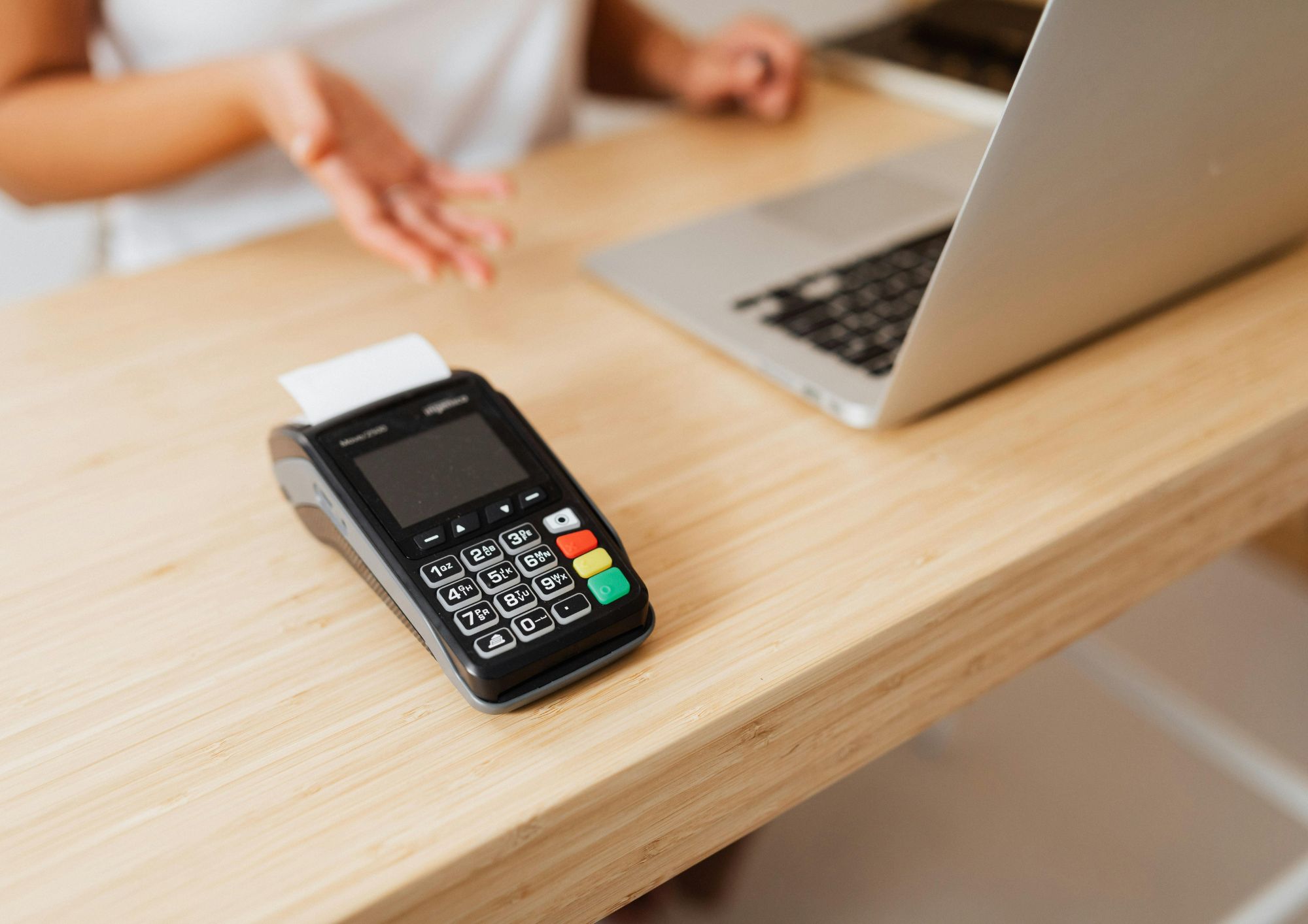 Pagamenti digitali e contanti: come sta cambiando il modo di pagare in Italia