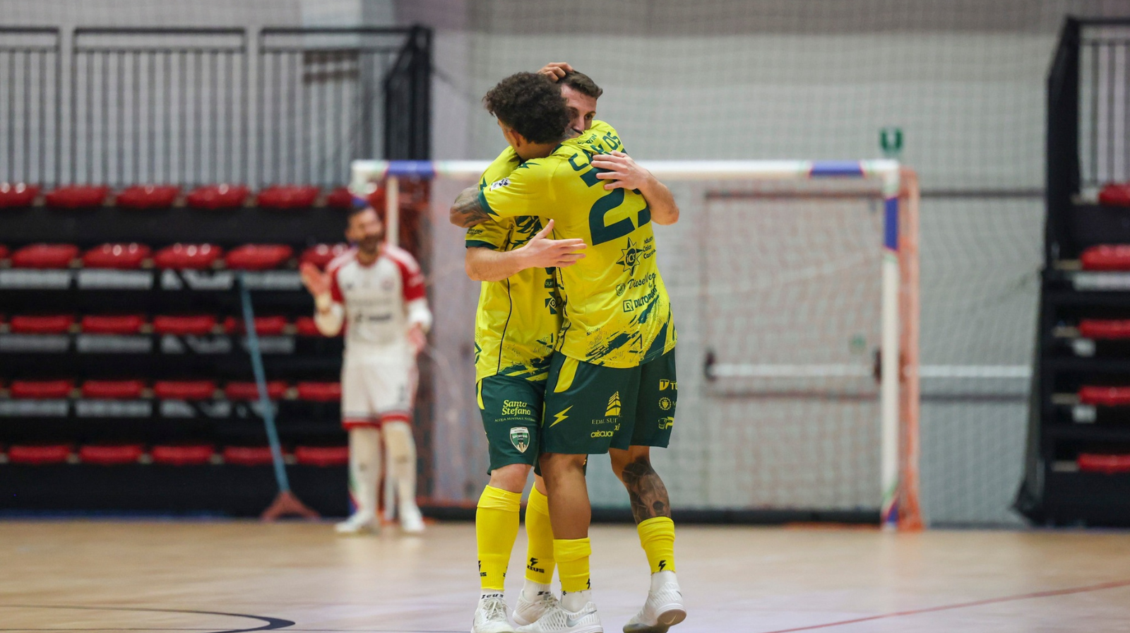 Lo Sporting Sala Consilina cade a Cosenza ma centra i playoff con tre giornate d’anticipo