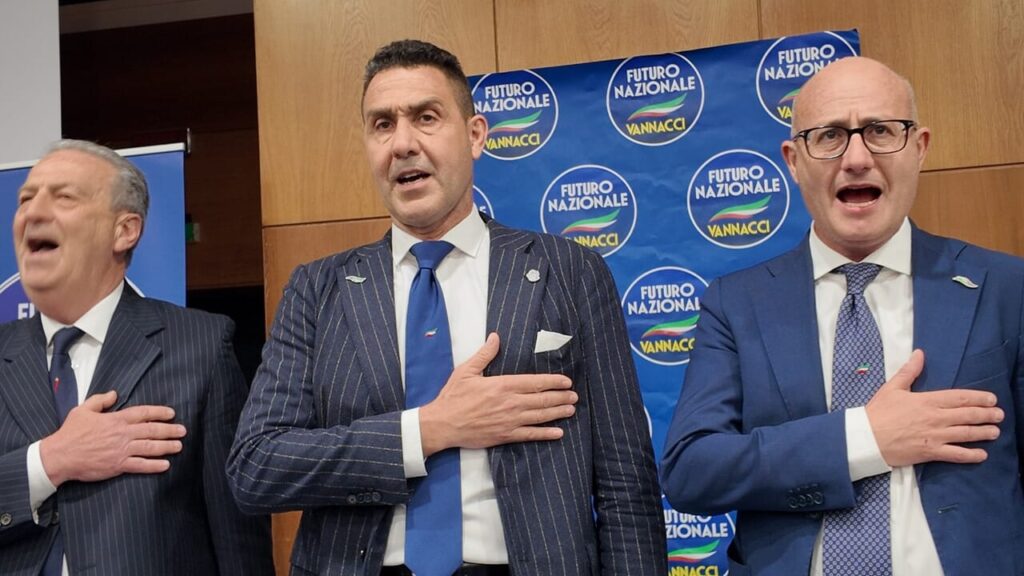 Vannacci mobilita la destra a Salerno: «Prima sostegno ai candidati, poi i nomi»