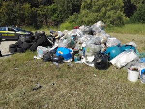 Allarme ambientale a Marina di Eboli: scoperte discariche abusive lungo la costa