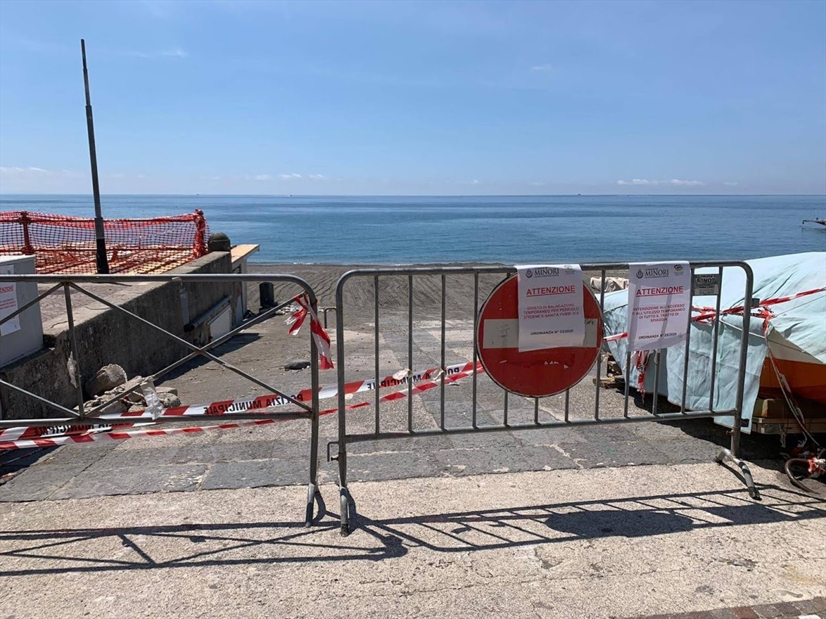 Salerno: divieto di balneazione per sette tratti del litorale