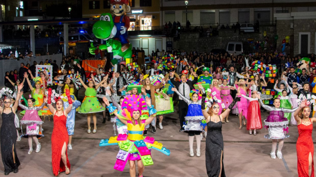 Carnevale InCamerota 2026: sei carri allegorici animeranno la festa di domenica 19 aprile