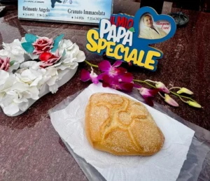 Sarno, riapre il forno di Gaetano Russo: i figli portano il pane sulla tomba