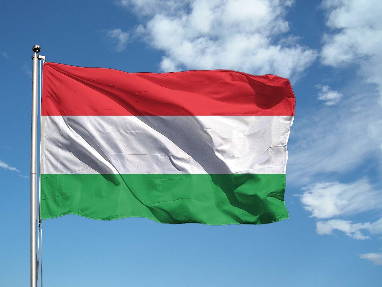 Ungheria volta pagina, finisce l’era Orbán