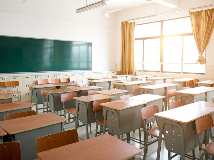 Vorrei capire una volta per tutte: cosa succederà al tredicenne che ha tentato di uccidere la prof?