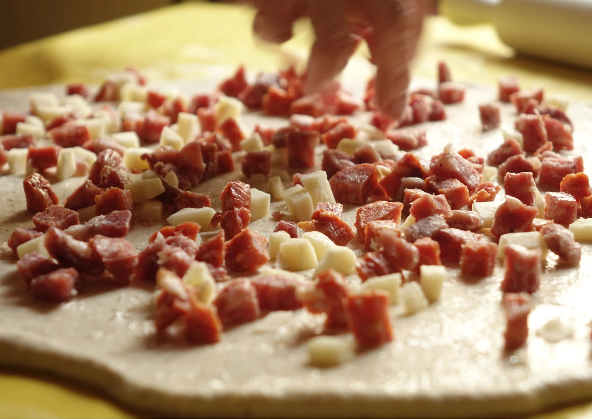 Casatiello napoletano: ricetta facile e dettagliata