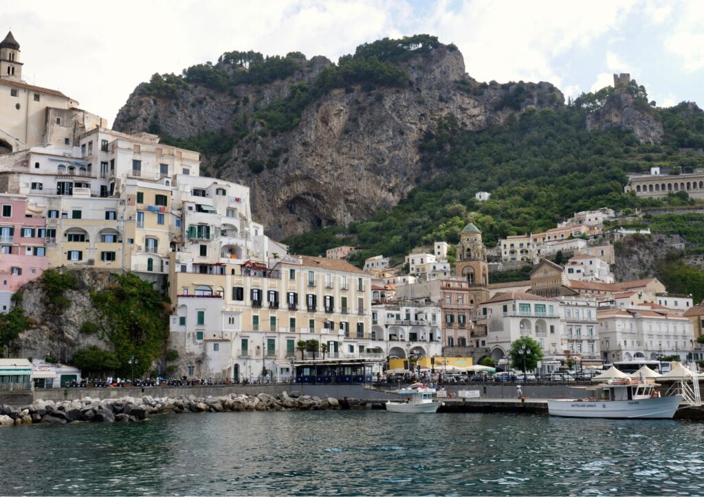 Tra borghi nascosti e mare autentico: i luoghi meno noti della Costiera Amalfitana e oltre