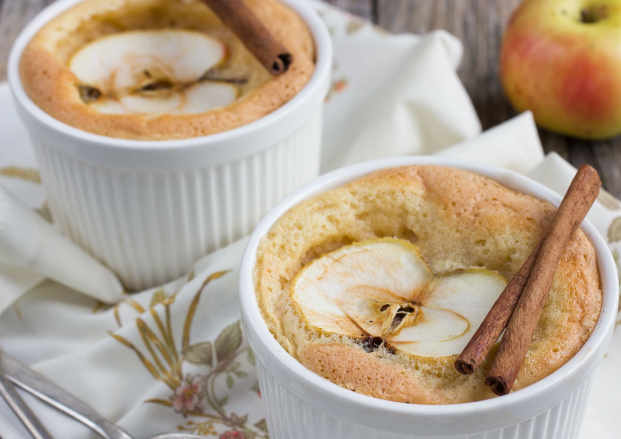 Soufflé di mele “fit” in friggitrice ad aria: leggero, veloce e sorprendentemente goloso