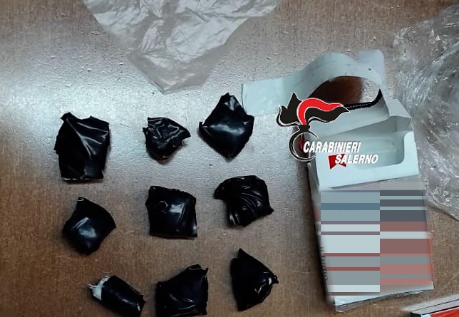 Mercato San Severino, tre arresti per droga: sequestrati 25 grammi di cocaina