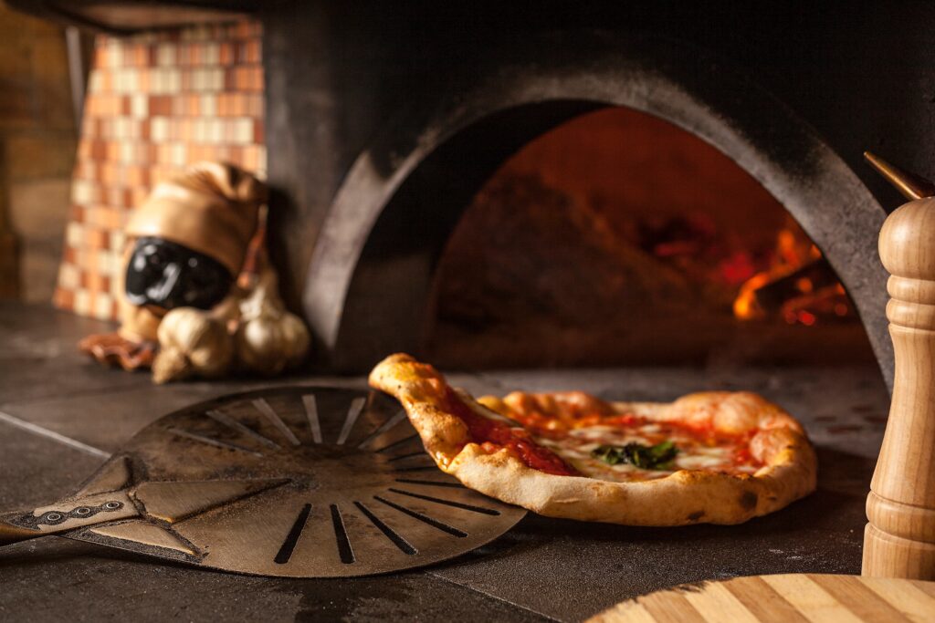 Pizza napoletana, le origini: patrimonio Unesco tra classici intramontabili e nuove frontiere del gusto