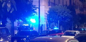 Eboli, straniero accoltellato nella notte: indagini sulla violenta aggressione