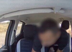 Salerno, auto presa di mira durante una gita in famiglia: furto ripreso dalla dashcam