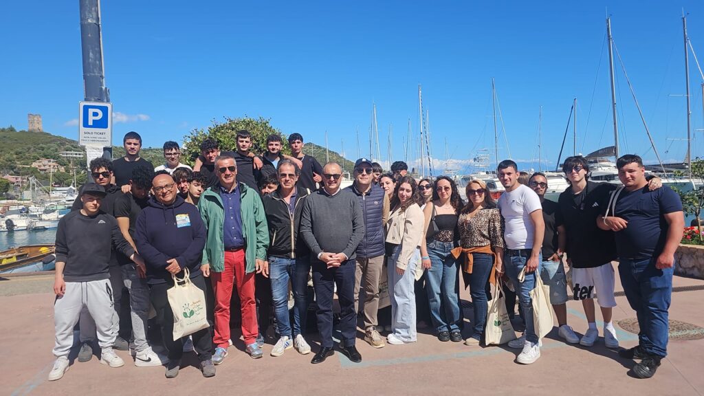 Lezione al faro di Palinuro: gli studenti del “Leonardo da Vinci” alla scoperta del mare