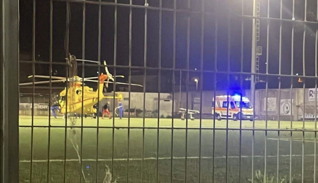 Schianto sulla SS18 a Policastro Bussentino: feriti motociclisti, uno trasferito in eliambulanza