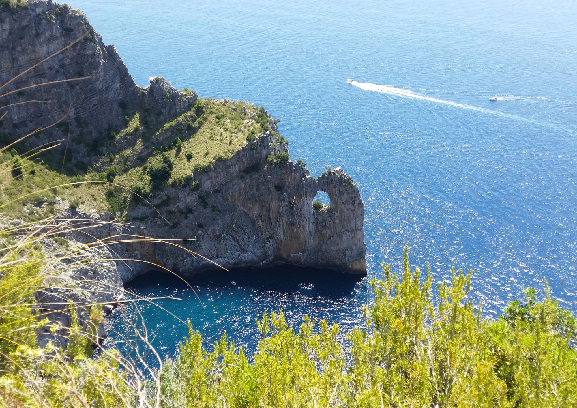 Estate: le spiagge campane per i giovani tra musica, tramonti e turismo slow