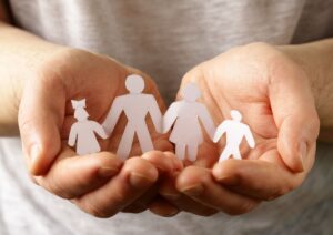 Sono disoccupato e non riesco a pagare il mantenimento: la Cassazione distingue chi non può da chi non vuole