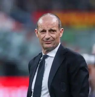 Allegri riparte da Napoli: ufficiale l’arrivo del tecnico azzurro, al via una nuova era per il club partenopeo
