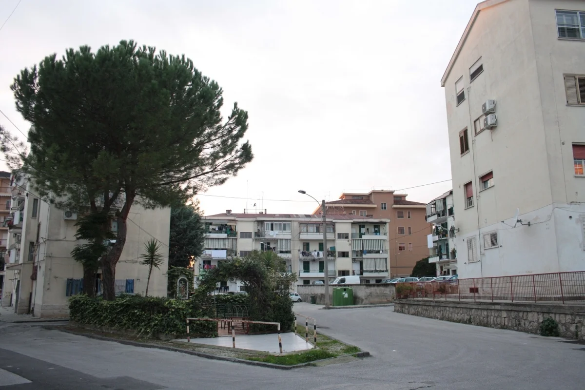Eboli: madre con figli occupa casa popolare, attivato intervento sociale