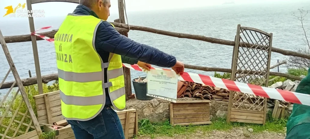 Lottizzazione abusiva a Castellabate: la Cassazione conferma il sequestro del complesso edilizio