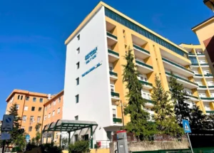Vallo della Lucania, paziente muore dopo dimissioni: aperta un’inchiesta
