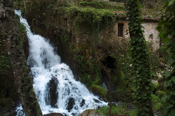Cilento sotterraneo: viaggio tra le meraviglie naturali delle grotte di Pertosa, Castelcivita e Morigerati