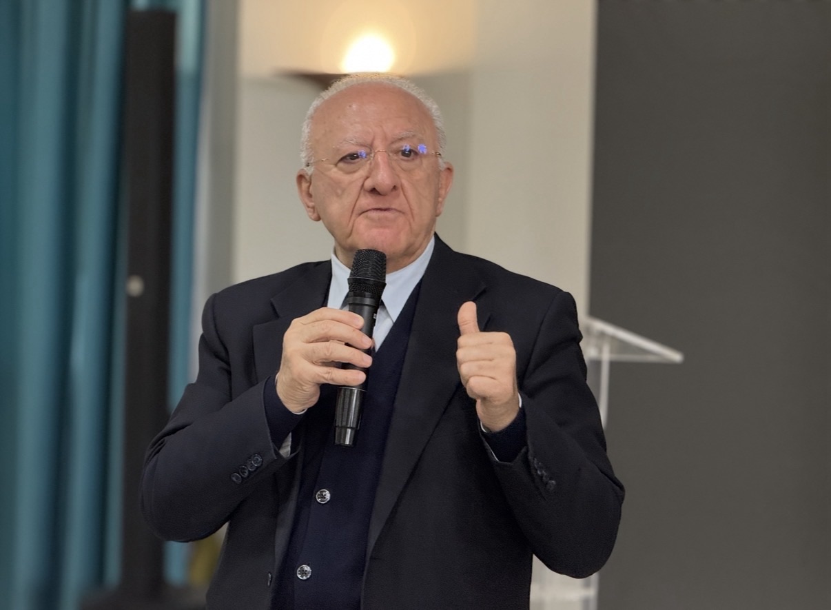 Vincenzo De Luca torna sindaco di Salerno: è la quinta volta dal 1993
