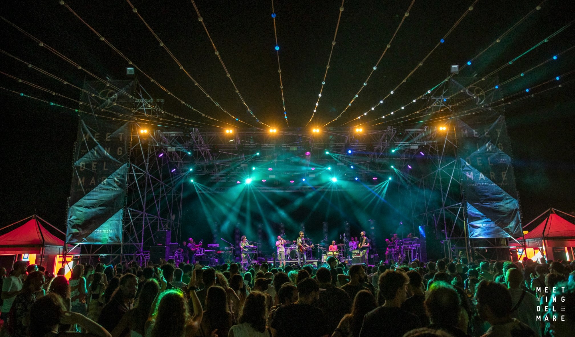Trent’anni di Meeting del Mare: a Marina di Camerota 3 giorni di musica, arte e creatività con artisti da tutta Italia