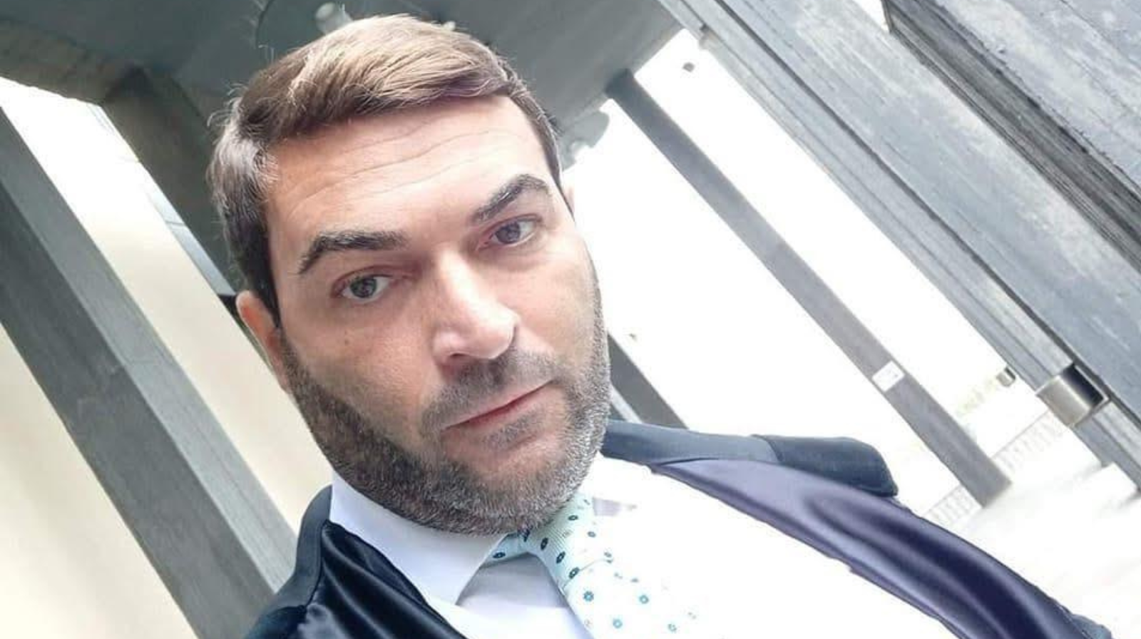 Truffa del cellulare online, assolto 31enne: «La sola intestazione della Postepay non prova la colpevolezza»