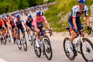 Giro d’Italia 2026: la Campania aspetta la Corsa Rosa, da Paestum a Napoli una tappa paesaggistica spettacolare