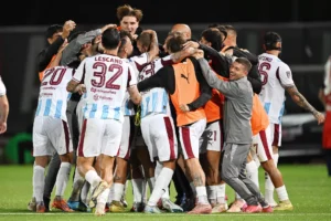 Salernitana, i 20 mila dell’Arechi spingono i granata ai quarti dei play off: oggi il sorteggio